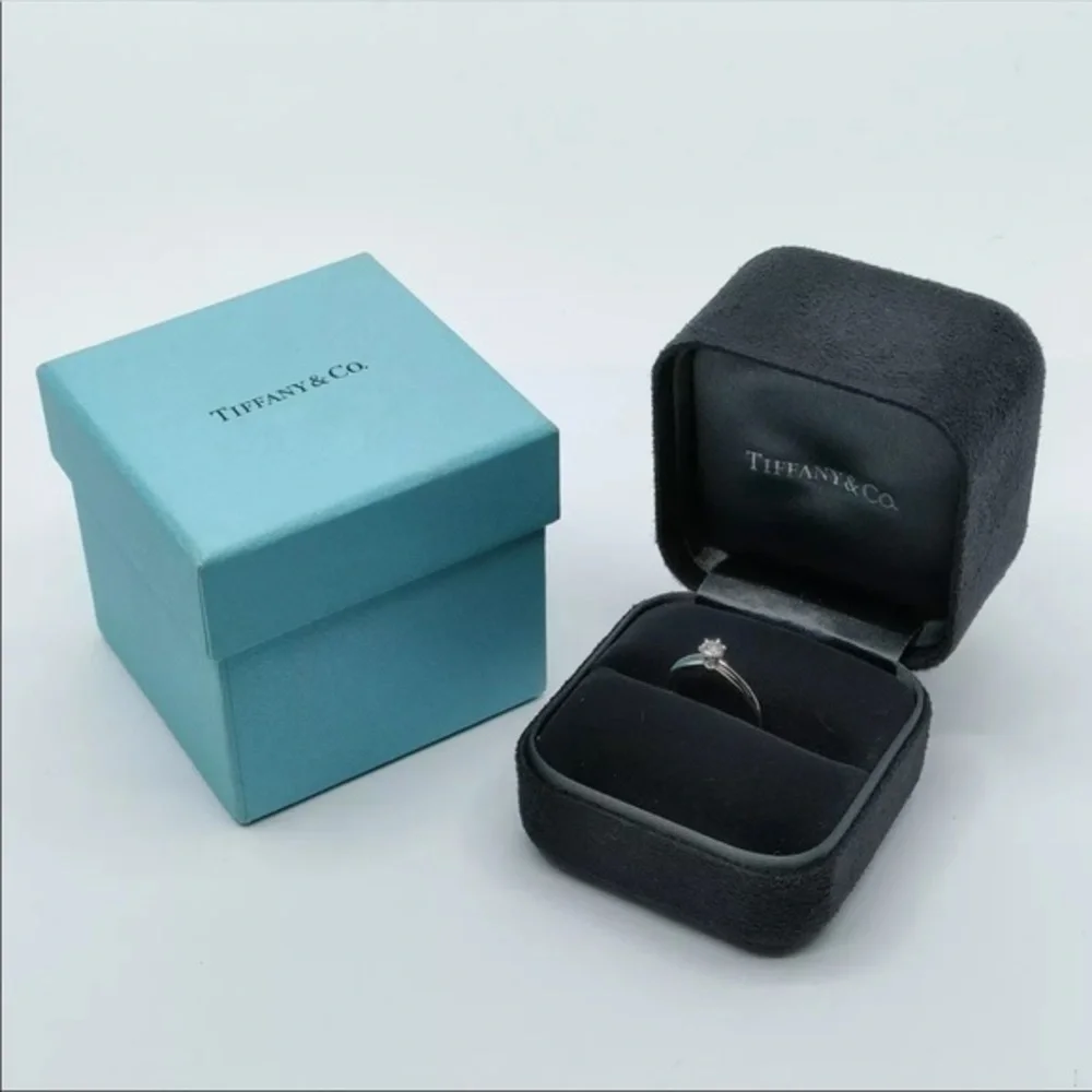 Tiffany & Co .20ct Solitaire Diamond Platinum Ring
